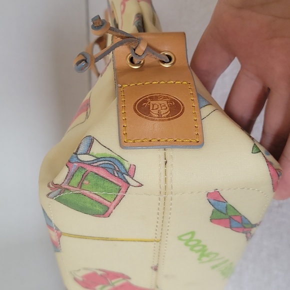 Dooney & Bourke vintage beach design coated canvas handbag - Picture 8 of 16